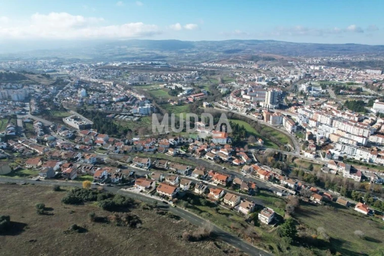 Terreno para Venda em Sé, Santa Maria e Meixedo Foto 11