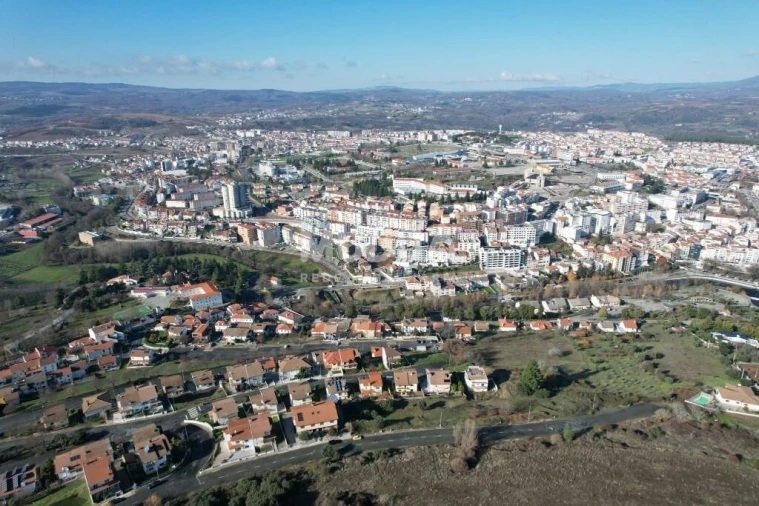 Terreno para Venda em Sé, Santa Maria e Meixedo Foto 14