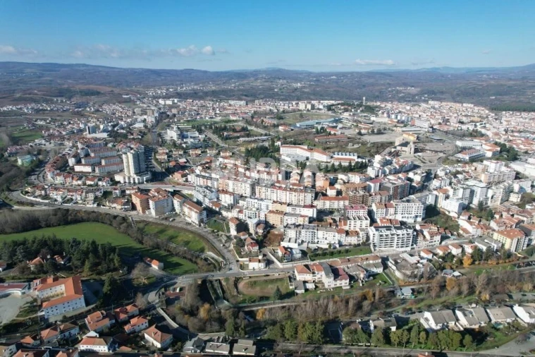 Terreno para Venda em Sé, Santa Maria e Meixedo Foto 7
