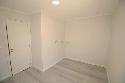 Apartamento T3 para Venda em Almada, Cova da Piedade, Pragal e Cacilhas