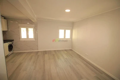 Apartamento T3 para Venda em Almada, Cova da Piedade, Pragal e Cacilhas