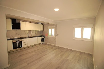 Apartamento T3 para Venda em Almada, Cova da Piedade, Pragal e Cacilhas