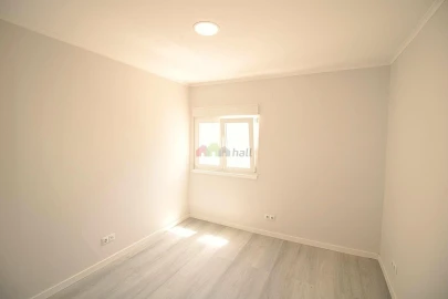 Apartamento T3 para Venda em Almada, Cova da Piedade, Pragal e Cacilhas