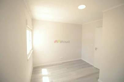 Apartamento T3 para Venda em Almada, Cova da Piedade, Pragal e Cacilhas