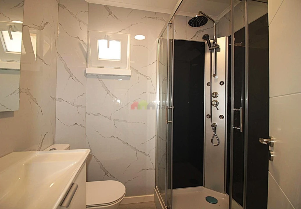 Apartamento T3 para Venda em Almada, Cova da Piedade, Pragal e Cacilhas Foto 9