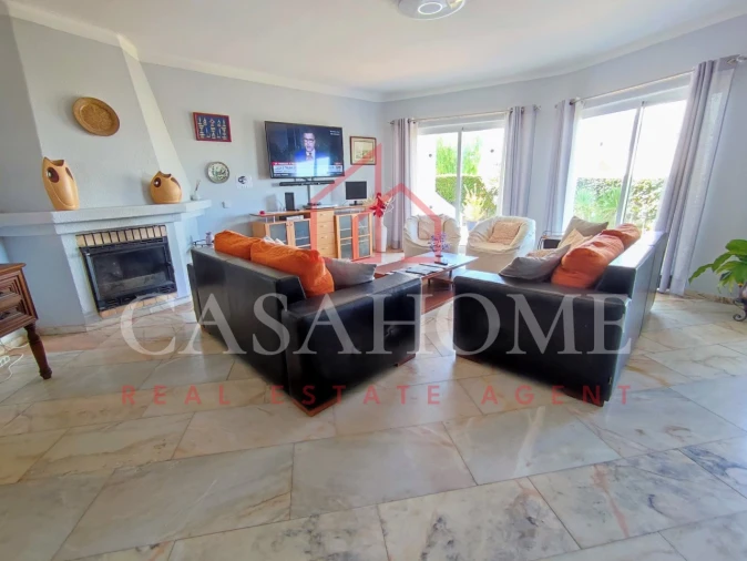 Moradia T4 para Venda em Lagoa e Carvoeiro Foto 3