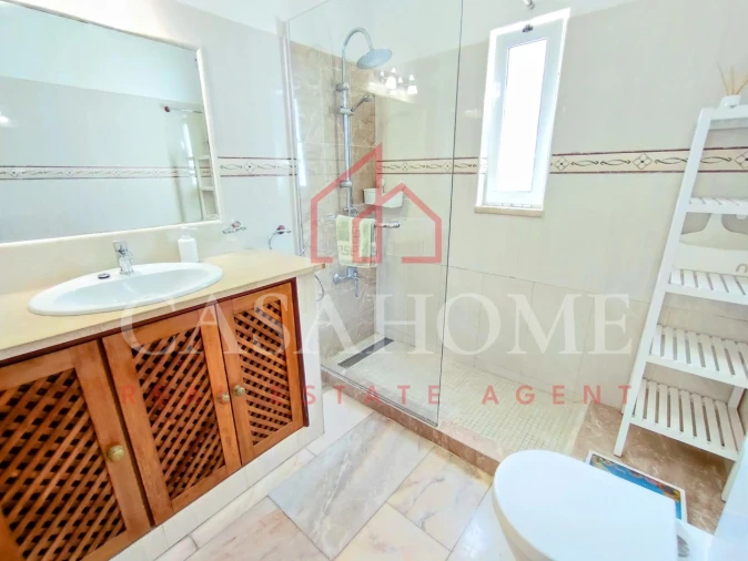 Moradia T4 para Venda em Lagoa e Carvoeiro Foto 24