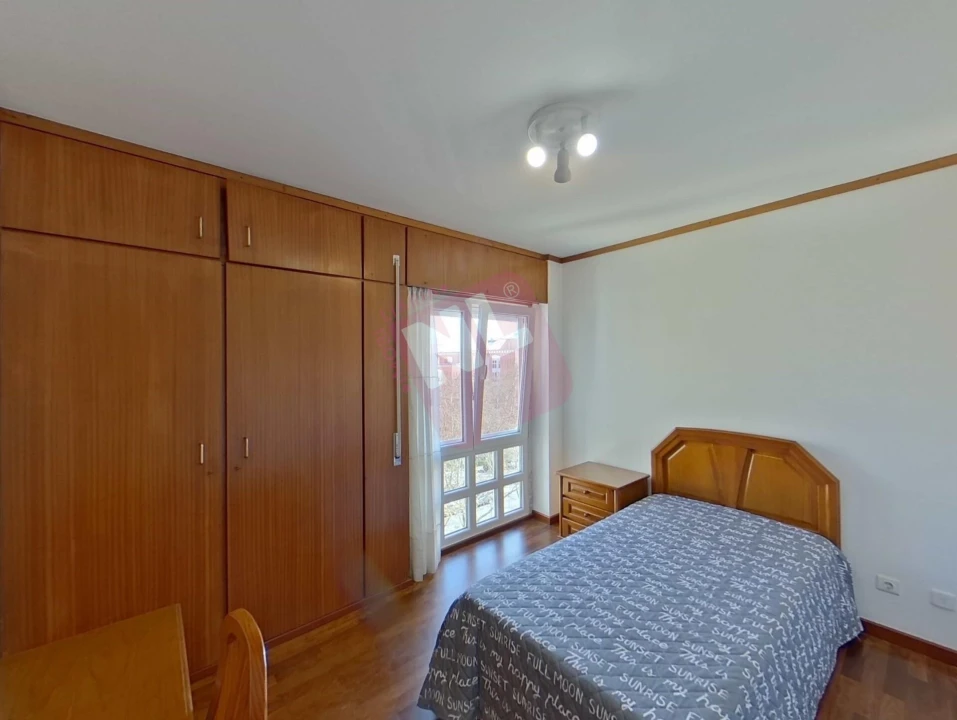 Apartamento T3 para Arrendamento em Lumiar Foto 16