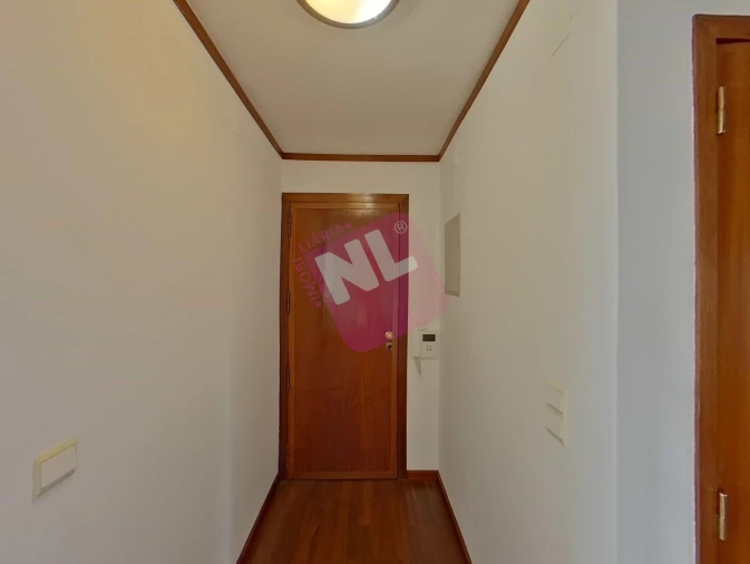 Apartamento T3 para Arrendamento em Lumiar Foto 3