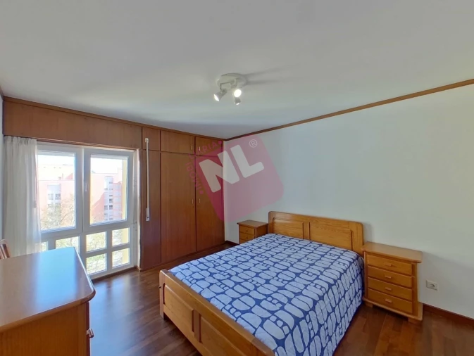 Apartamento T3 para Arrendamento em Lumiar Foto 19