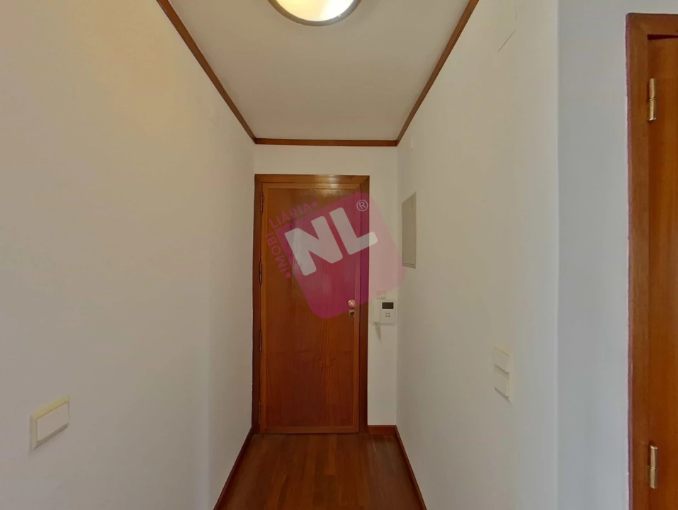 Apartamento T3 para Arrendamento em Lumiar Foto 3