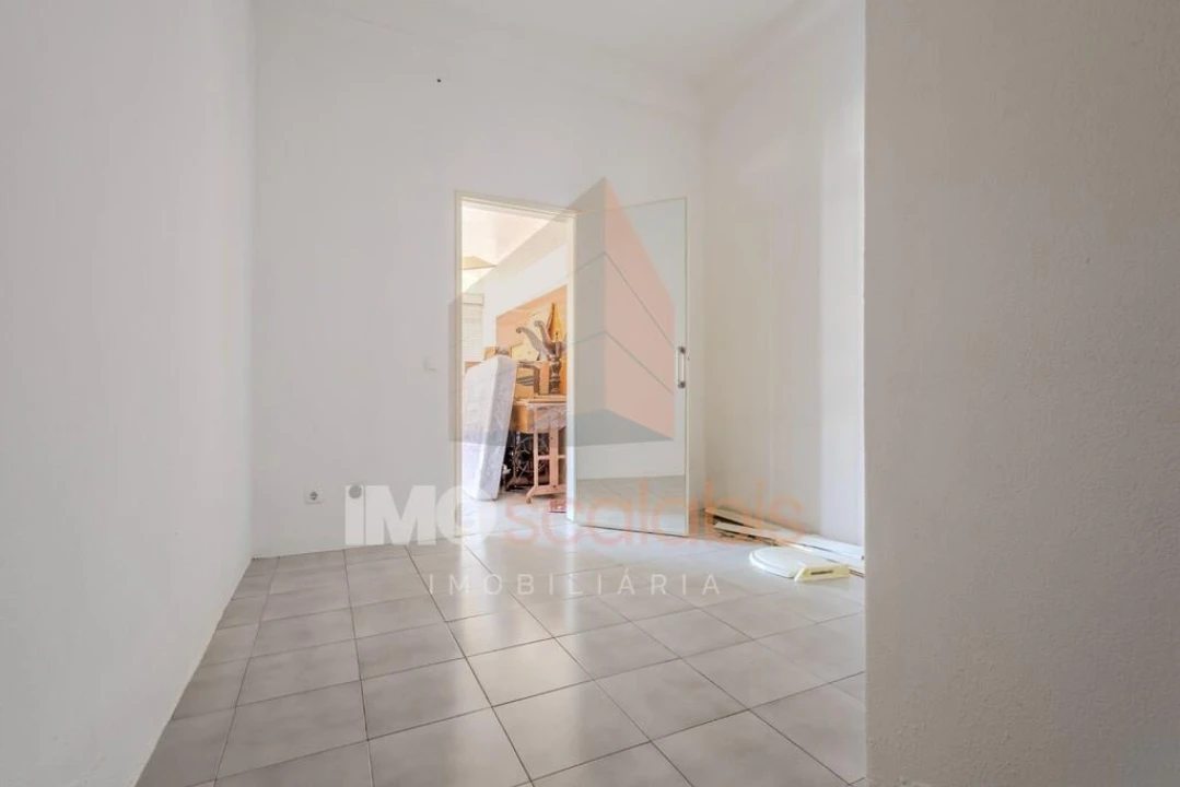 Loja para Venda em Alpiarça Foto 11