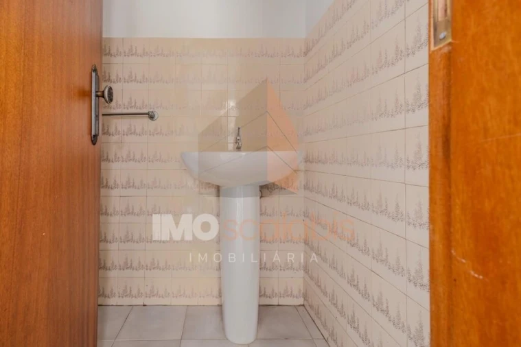 Loja para Venda em Alpiarça Foto 10