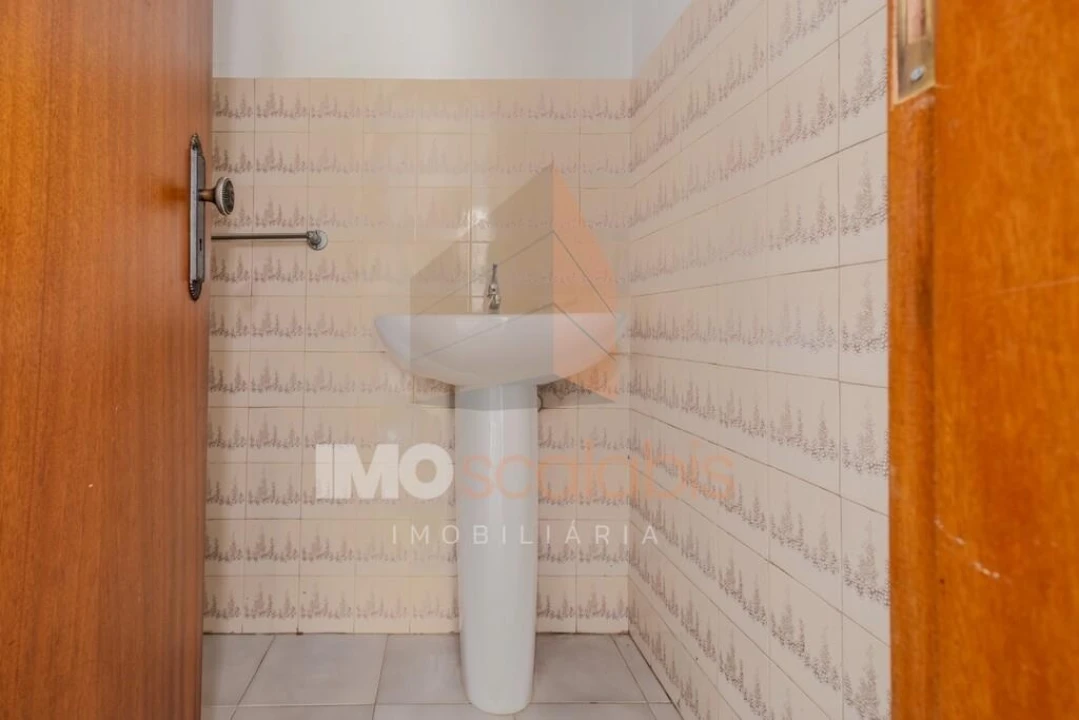 Loja para Venda em Alpiarça Foto 10