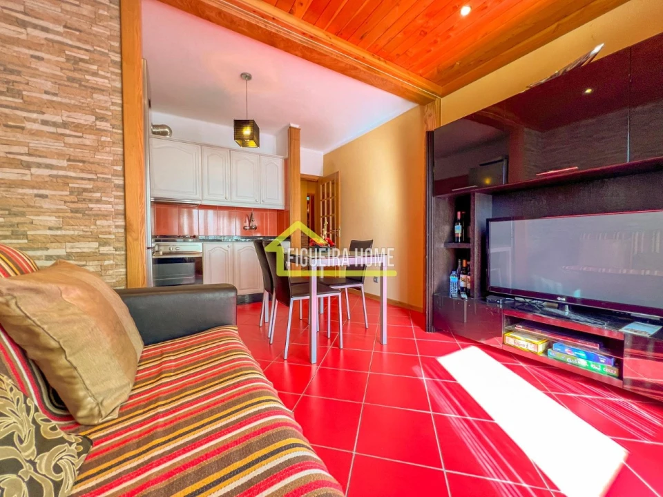 Apartamento T1 para Venda em Buarcos Foto 9