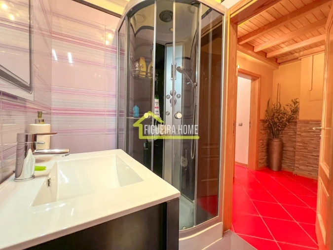 Apartamento T1 para Venda em Buarcos Foto 5