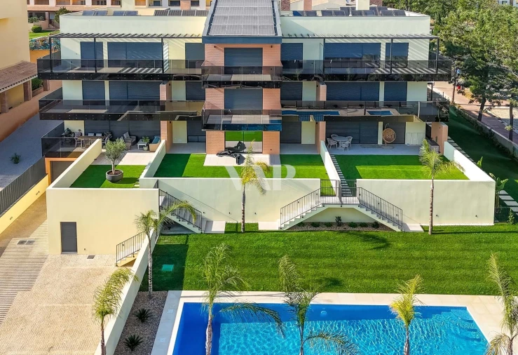 Apartamento T2 para Venda em Quarteira Foto 33