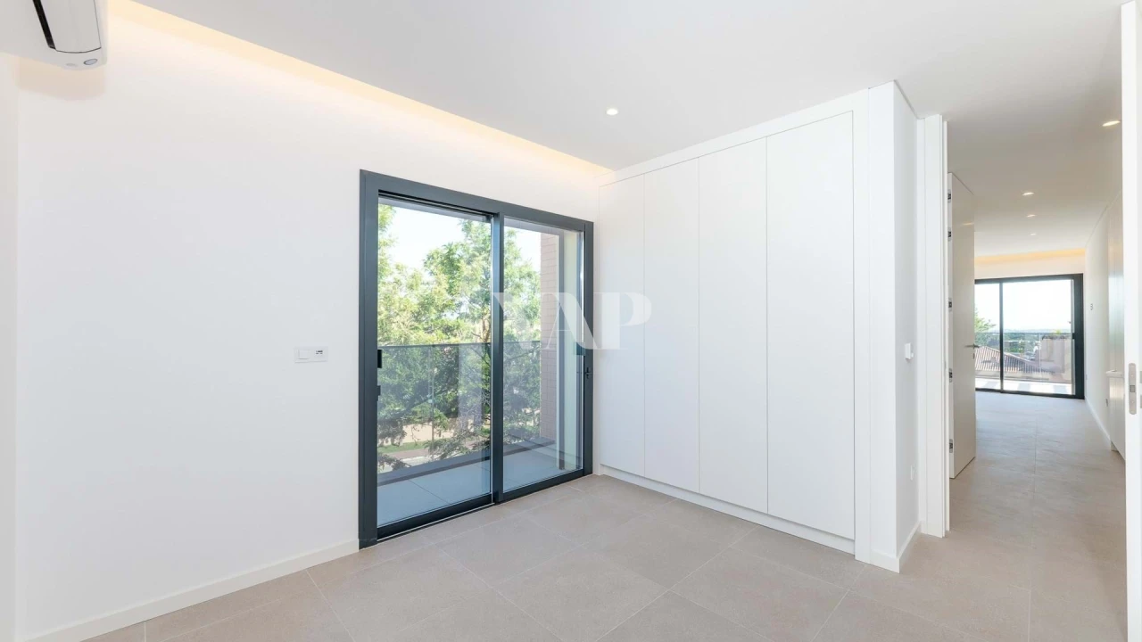 Apartamento T2 para Venda em Quarteira Foto 19