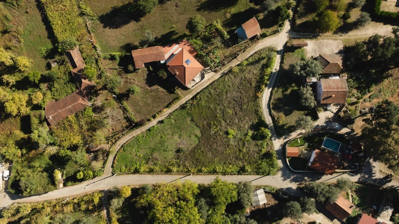 Terreno para Venda em Britelo, Gémeos e Ourilhe Foto 4