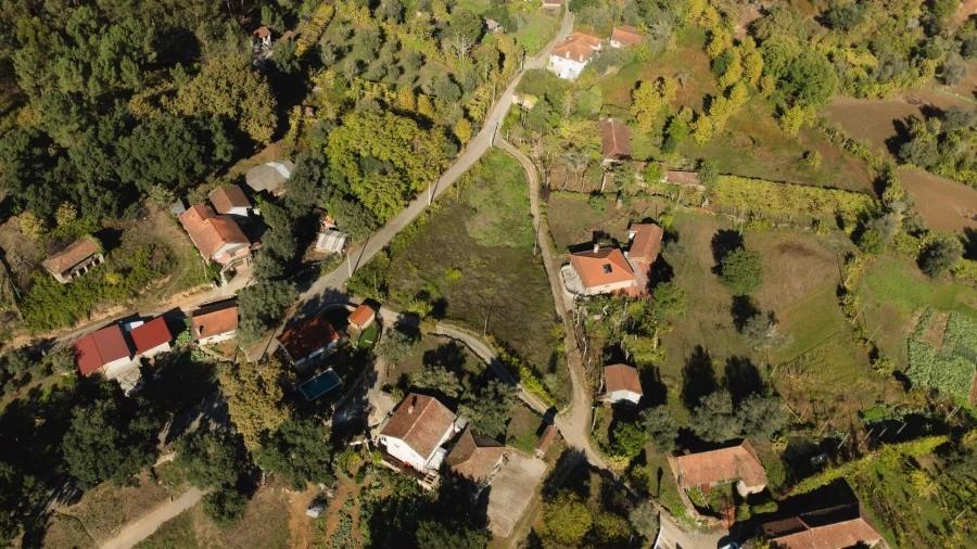 Terreno para Venda em Britelo, Gémeos e Ourilhe Foto 8