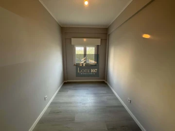 Apartamento T3 para Venda em Laranjeiro e Feijó