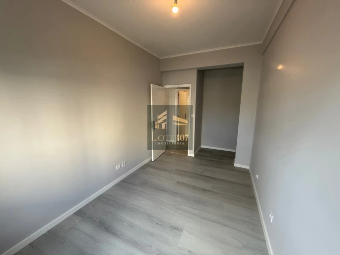 Apartamento T3 para Venda em Laranjeiro e Feijó Foto 7