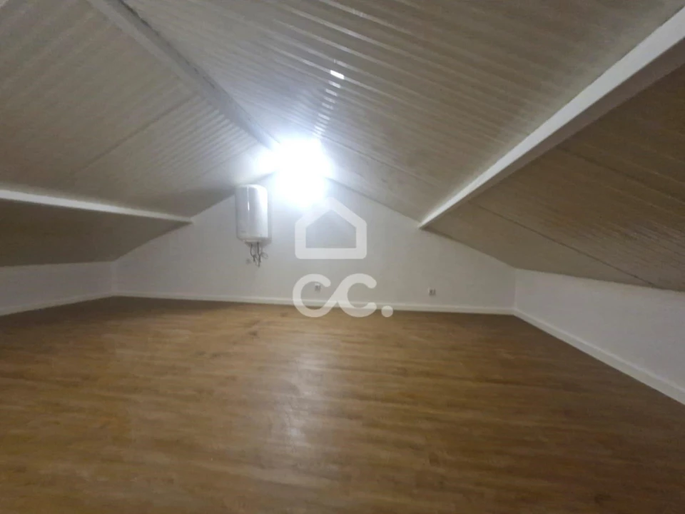 Moradia T2 para Venda em Dominguizo Foto 11