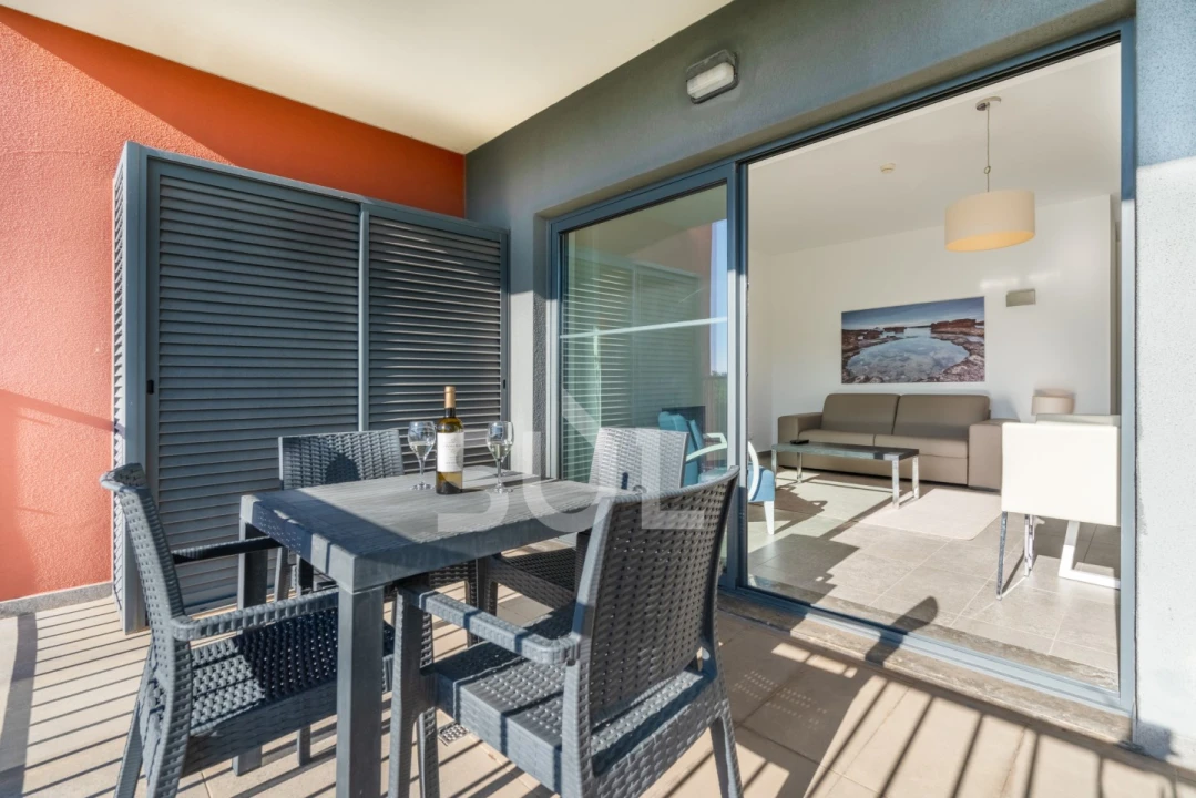 Apartamento T1 para Venda em Mexilhoeira Grande Foto 10