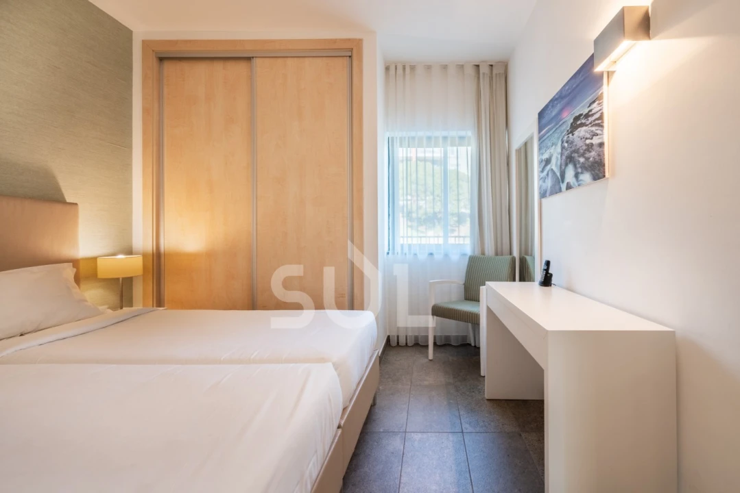 Apartamento T1 para Venda em Mexilhoeira Grande Foto 23