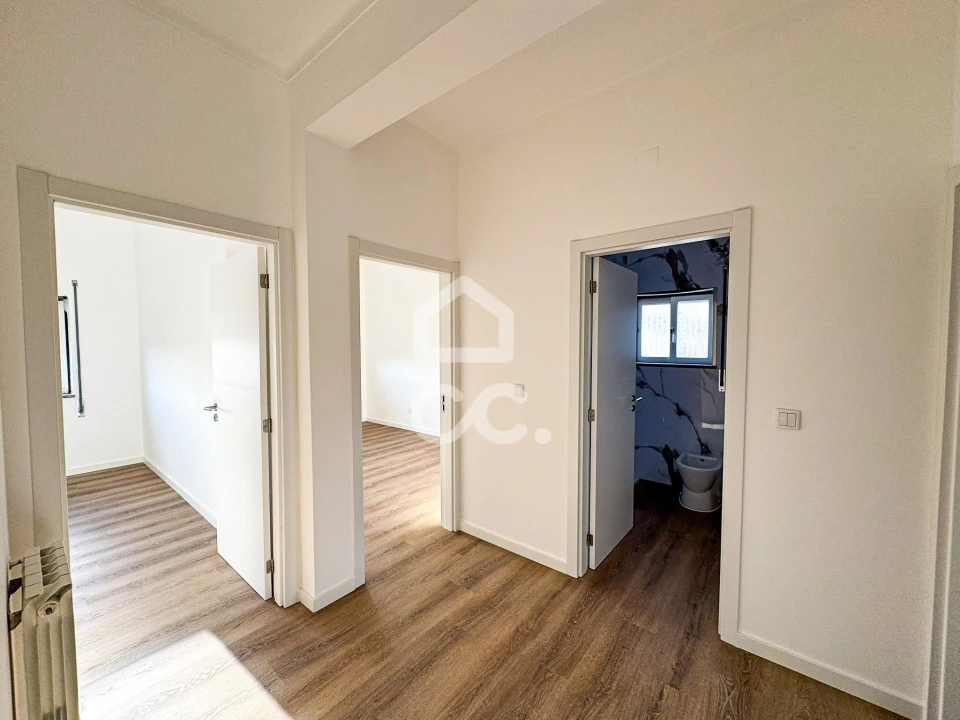 Apartamento T3 para Venda em Faíl e Vila Chã de Sá Foto 8