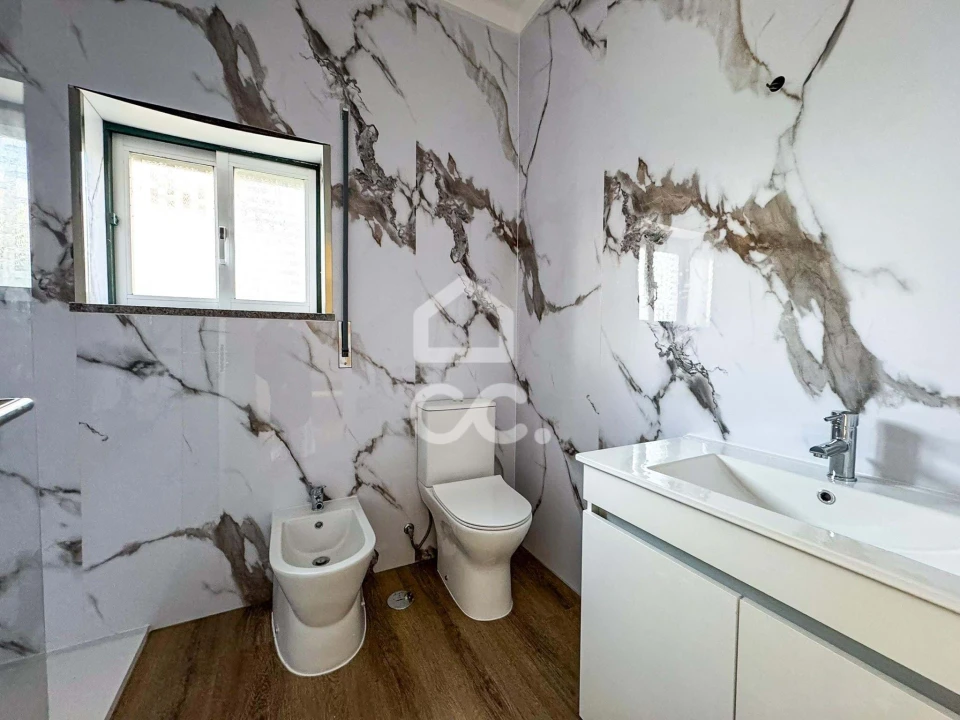 Apartamento T3 para Venda em Faíl e Vila Chã de Sá Foto 13