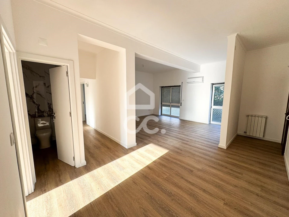 Apartamento T3 para Venda em Faíl e Vila Chã de Sá Foto 2