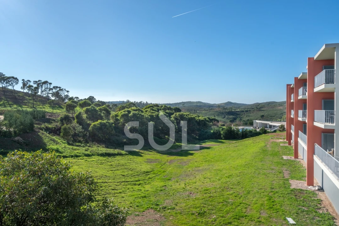 Apartamento T1 para Venda em Mexilhoeira Grande Foto 12