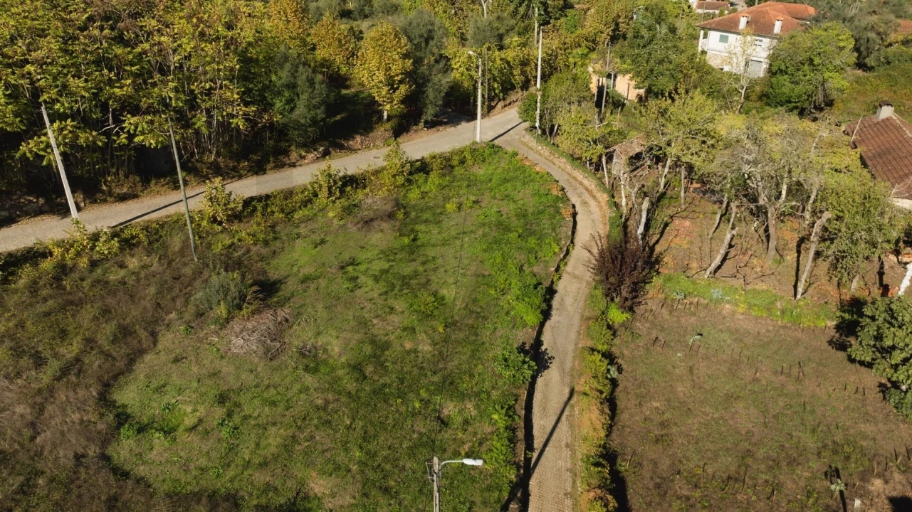 Terreno para Venda em Britelo, Gémeos e Ourilhe Foto 14