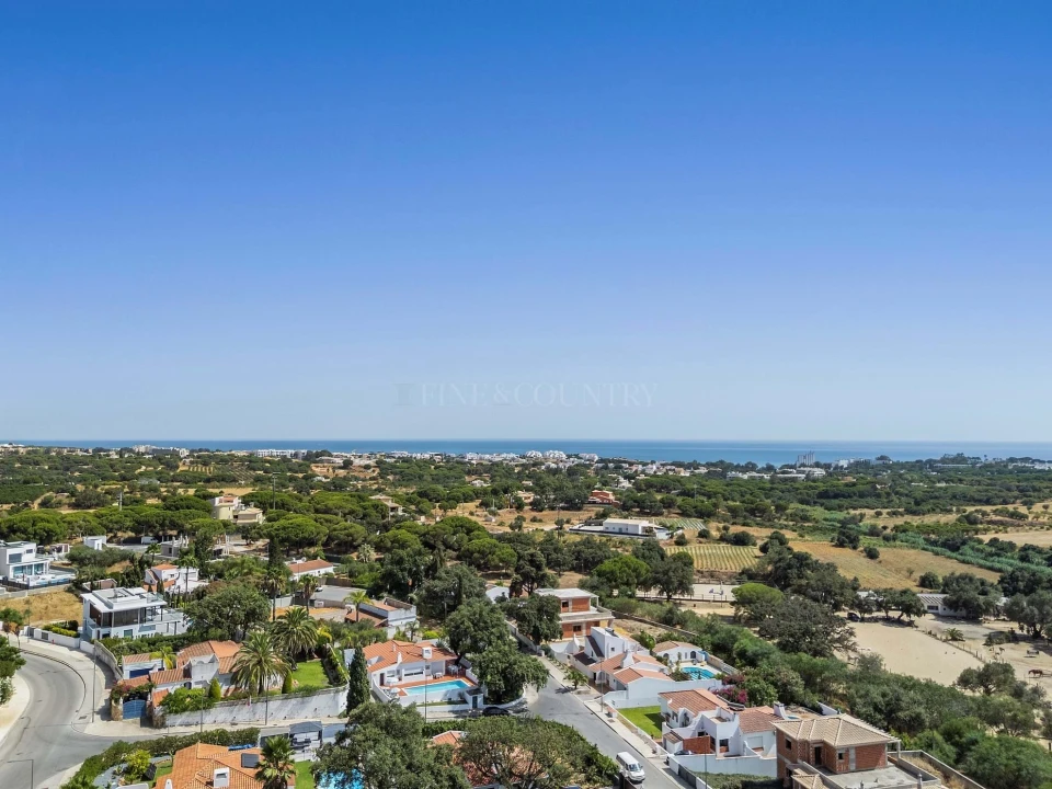 Moradia T4 para Venda em Albufeira e Olhos de Água Foto 7