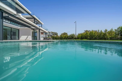 Moradia T4 para Venda em Albufeira e Olhos de Água