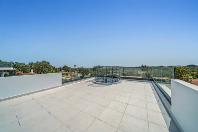 Moradia T4 para Venda em Albufeira e Olhos de Água