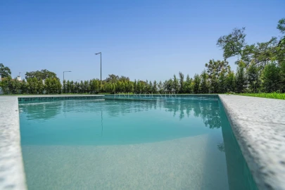 Moradia T4 para Venda em Albufeira e Olhos de Água