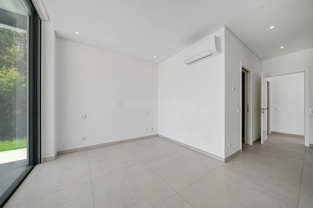 Moradia T4 para Venda em Albufeira e Olhos de Água Foto 33