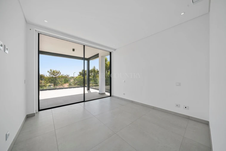 Moradia T4 para Venda em Albufeira e Olhos de Água Foto 21
