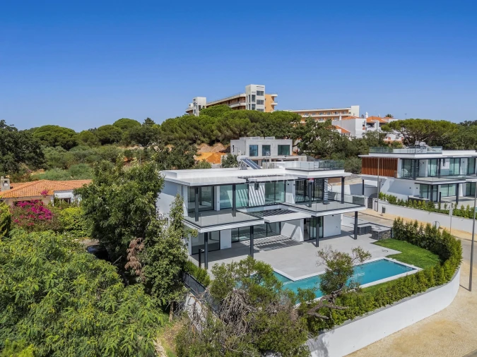 Moradia T4 para Venda em Albufeira e Olhos de Água Foto 6