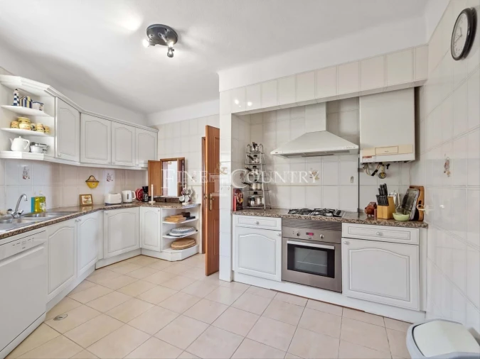 Moradia T4 para Venda em Lagoa e Carvoeiro Foto 4