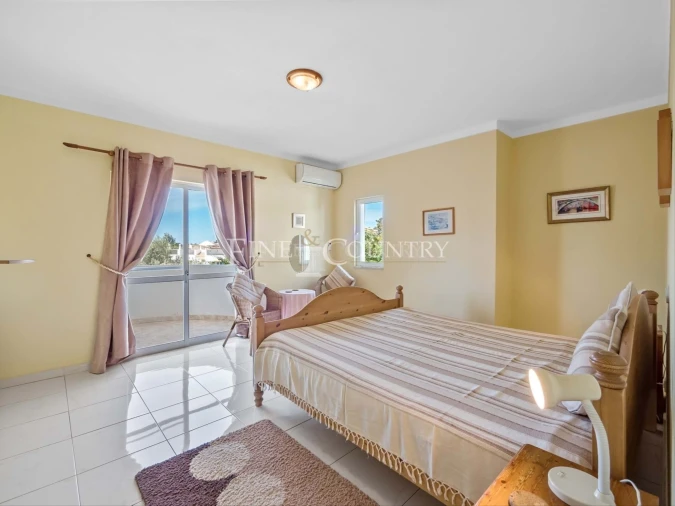 Moradia T4 para Venda em Lagoa e Carvoeiro Foto 6