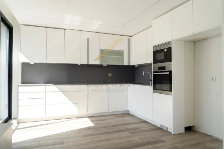 Moradia T3 para Venda em Carcavelos e Parede Foto 2