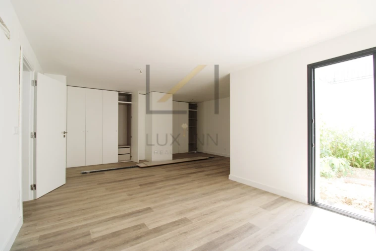 Moradia T3 para Venda em Carcavelos e Parede Foto 12