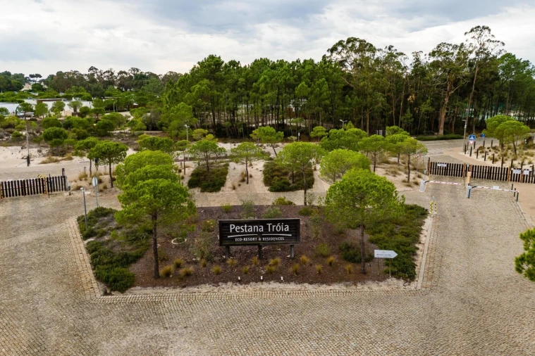 Moradia T3 para Venda em Carvalhal Foto 96