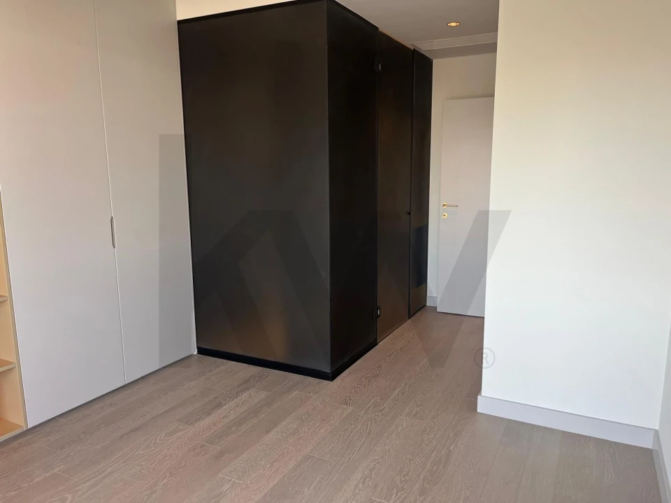 Apartamento T3 para Venda em Carnaxide e Queijas Foto 15