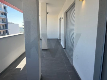 Apartamento T3 para Venda em Carnaxide e Queijas