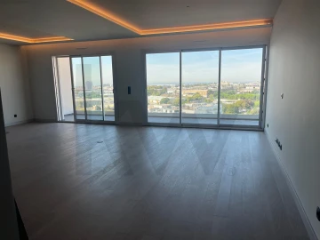 Apartamento T3 para Venda em Carnaxide e Queijas