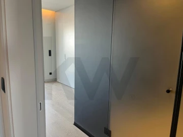 Apartamento T3 para Venda em Carnaxide e Queijas